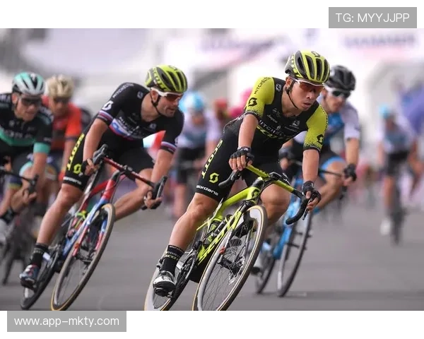 门头沟赛S2平路赛段快客车队米克尔·瑞姆冲刺优势明显