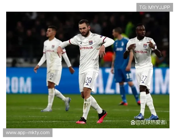 昂热小将谢里夫对阵摩纳哥破门,引球探现场关注 昂热小将谢里夫对阵摩纳哥破门,引球探现场关注