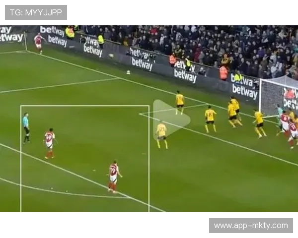 狼队0-2曼城虽败犹荣，垫底队四轮不败展现保级韧性