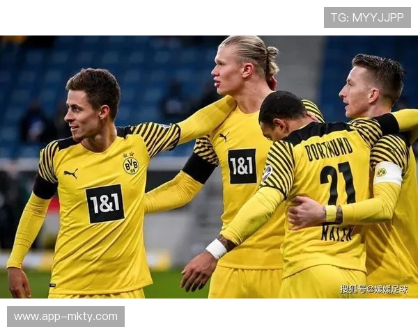 多特蒙德95分钟绝平法兰克福,争冠路途再遇波折 多特蒙德95分钟绝平法兰克福,争冠路途再遇波折